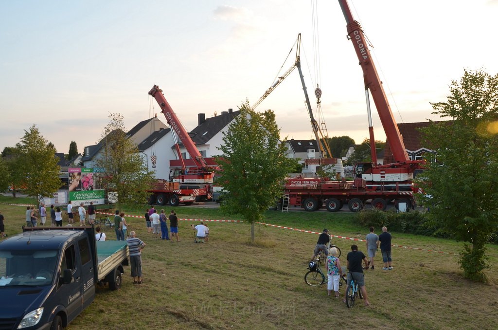 Kran drohte umzustuerzen Koeln Porz Zuendorf Hauptstr P090.JPG - Miklos Laubert